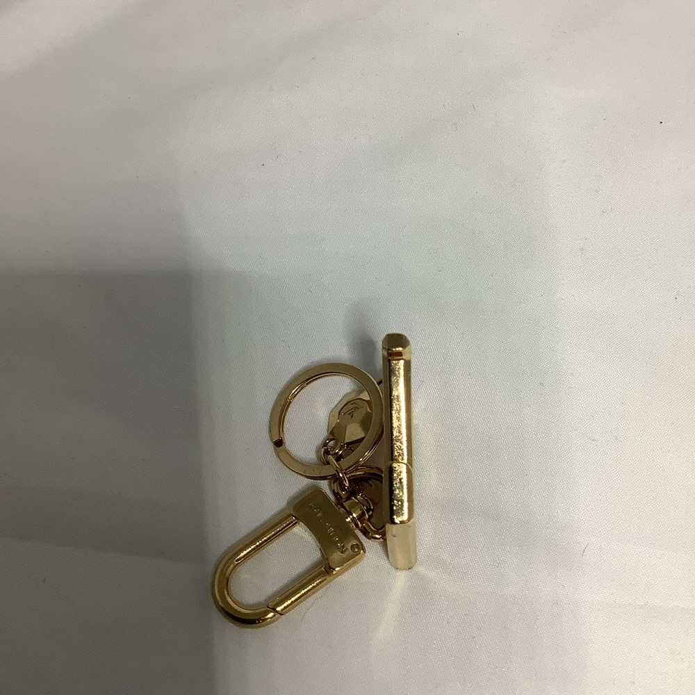 Louis Vuitton Gold Monogram Keychain - Picture 10 of 11